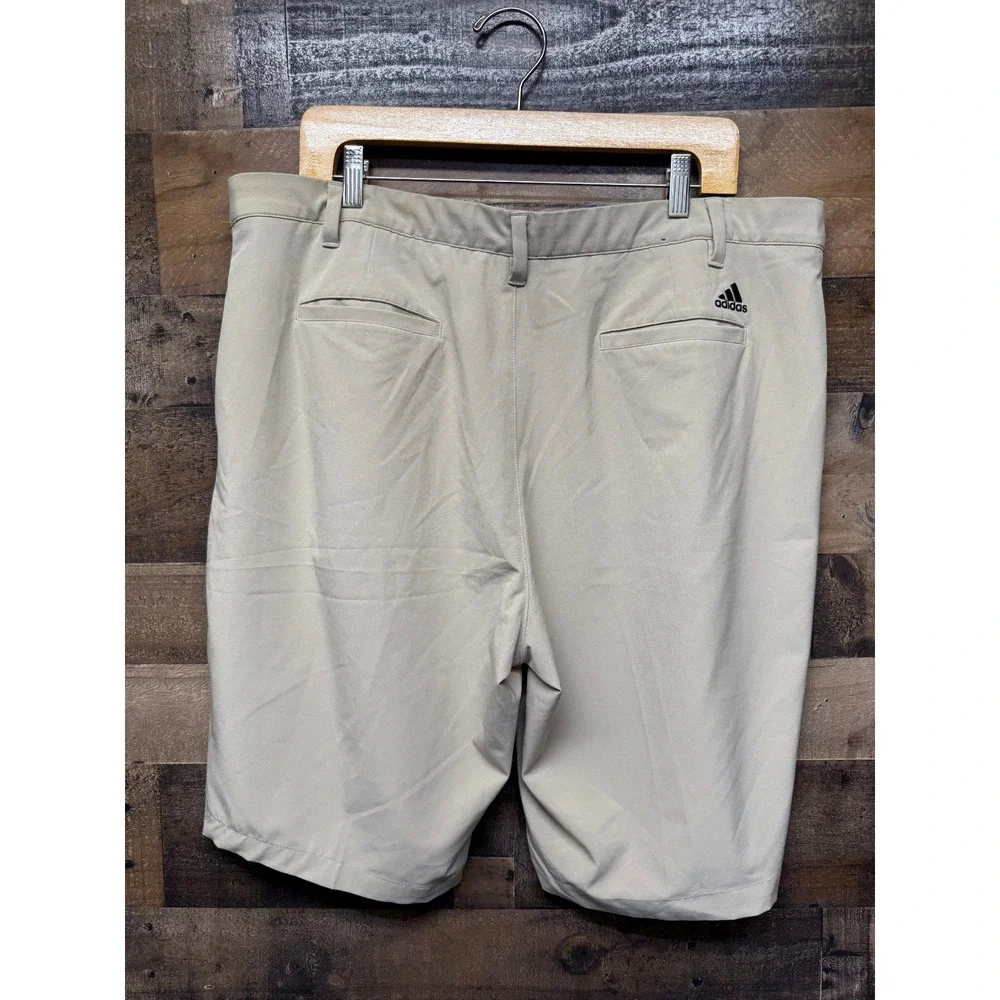 Adidas Golf Shorts Men's Sz 40‎ Beige Chino Flat Front Athletic 365 Performance